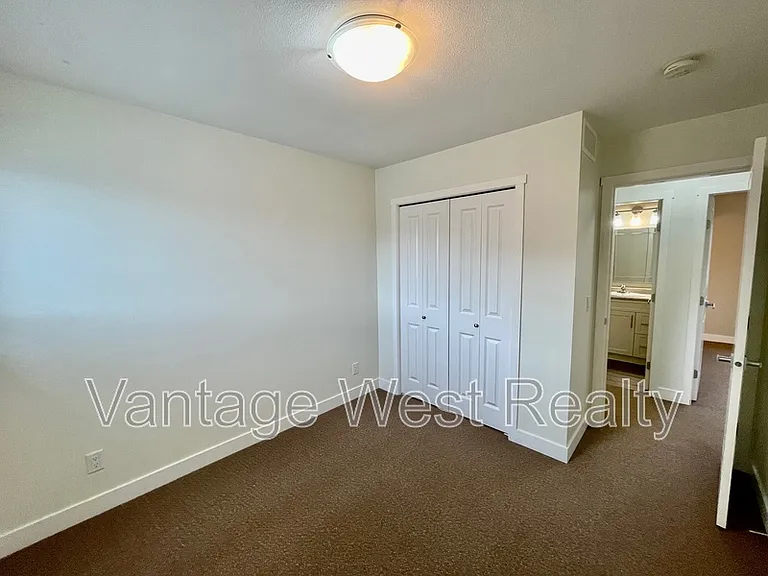 2442 Last Rd — Photo 19