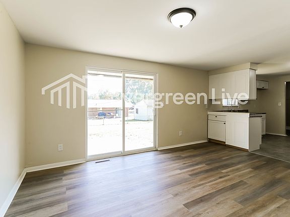 5th image of 3523 Panama Dr