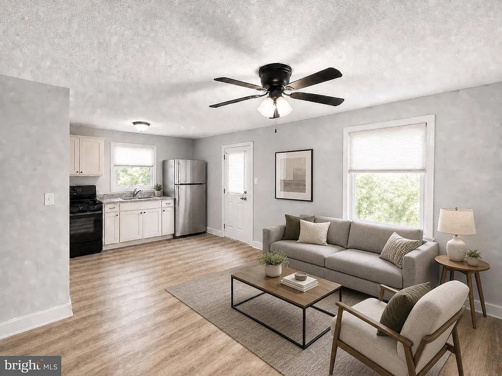 4601 Strauss Ave — Photo 2
