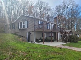 62 Kingston Rd, Farmington, WV 26571