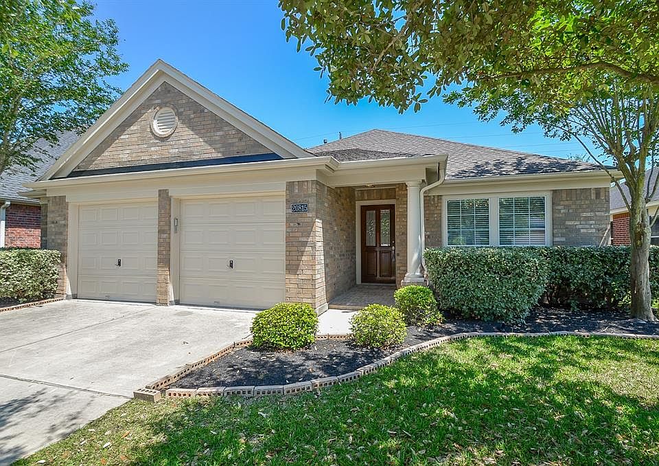 1st image of 20815 Cottage Cove Ln