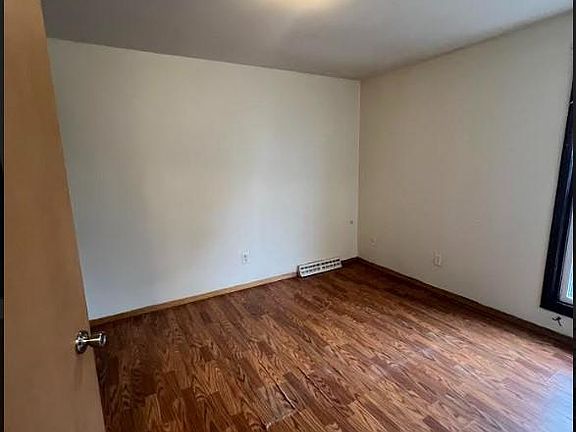 4th image of 542 Spinnaker Ln #542
