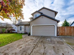 870 Monroe St, Harrisburg, OR 97446