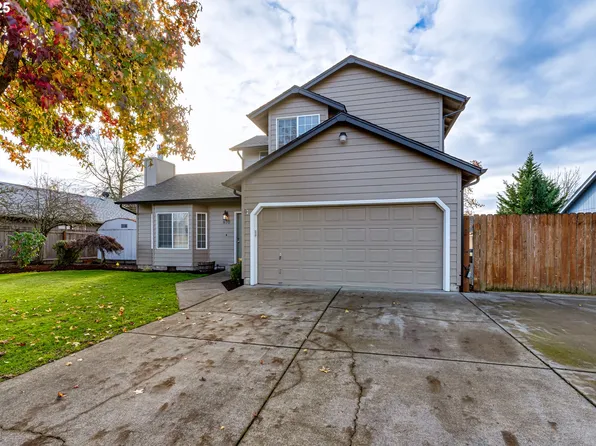 870 Monroe St, Harrisburg, OR 97446