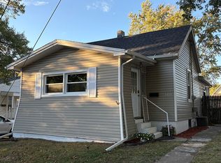 1313 W Jackson St, Bloomington, IL 61701