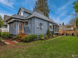 946 N 76th St, Seattle, WA 98103