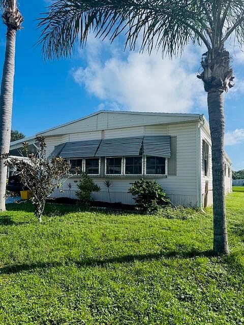 1st image of 19 W Caribbean