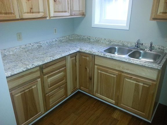 3rd image of 100 Main St APT 2