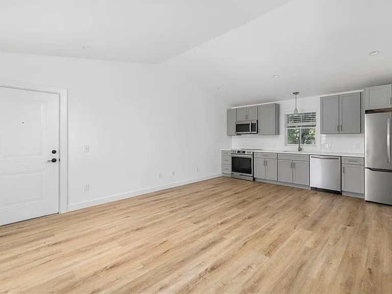 32 Exchange St #203 — Photo 13