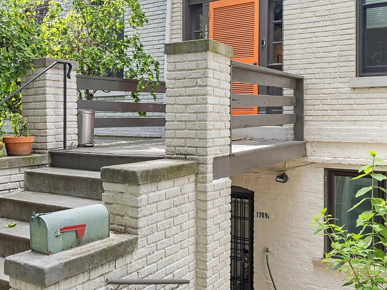 Lanier Pl NW — Photo 24
