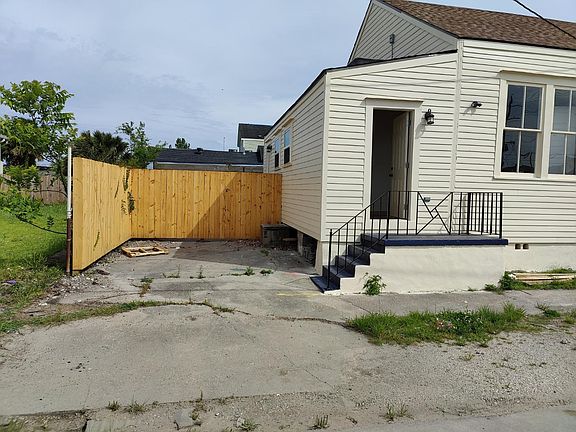 3rd image of 1839 Saint Ann St #1839