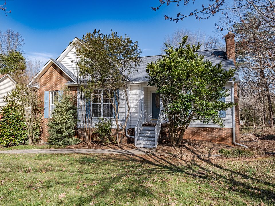 1st image of 117 Eagle Ct