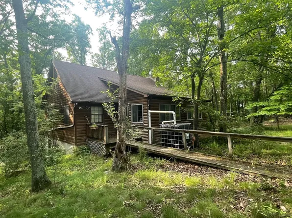 807 Feller Dr, Levels, WV 25431