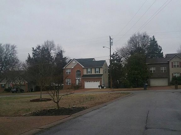 4th image of 618 Myatt St