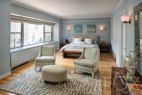 Sold by Fox Residential Group | media 10