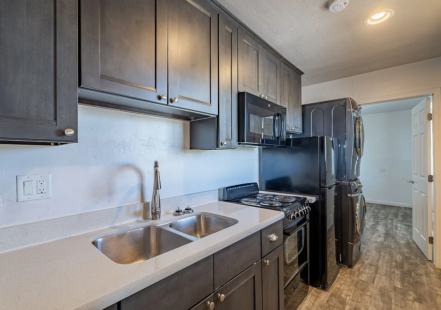 1309 N. Park Ave. — Photo 4