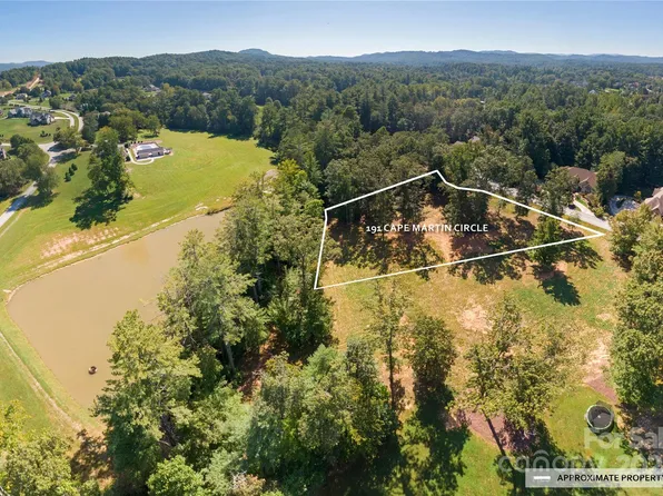 191 Cape Martin Cir #33, Hendersonville, NC 28791