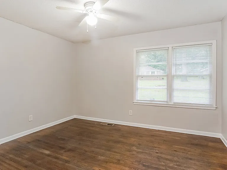 812 Nelson Dr — Photo 13