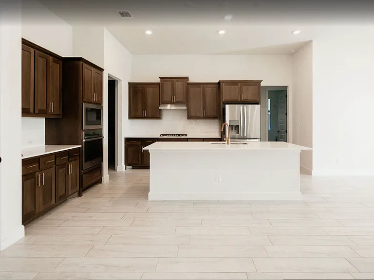 859 Arrowhead Ranch Blvd — Photo 8