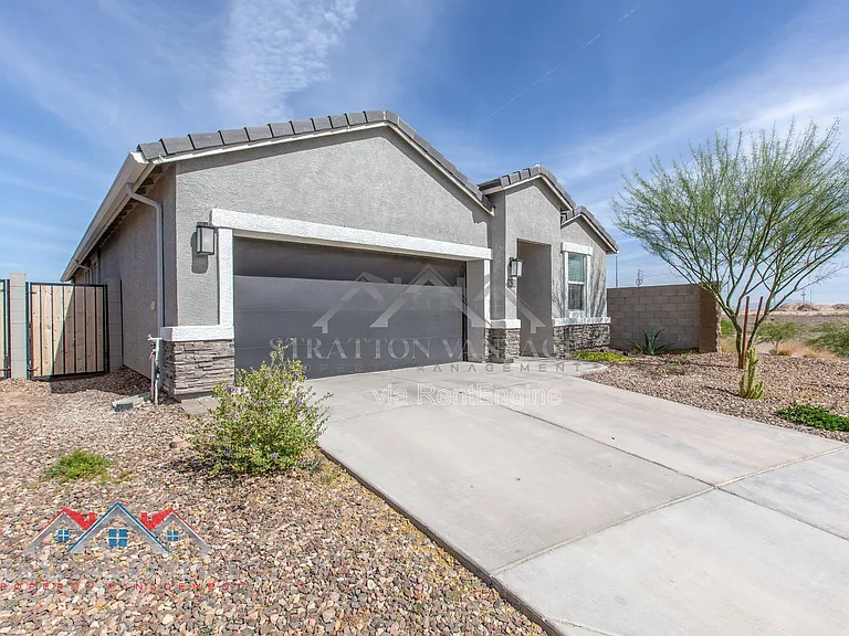 1673 N Wrigley Dr — Photo 3