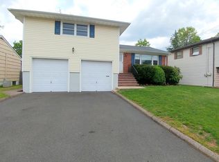 712 Haven Pl, Linden, NJ 07036