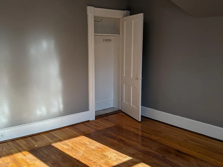 31 Gertrude St #2 — Photo 19