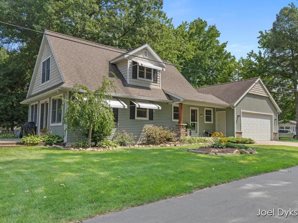 11871 Windward Ln, Shelbyville, MI 49344