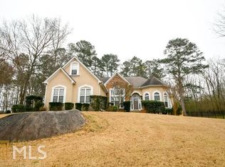 275 Ryans Ct, Sharpsburg, GA 30277