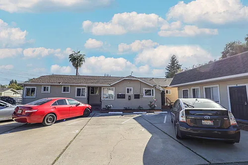 520 Solano St Photo 1