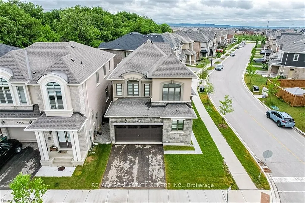 2 bed, $1,799 — Photo 2