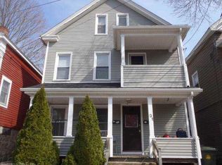 31 Williams St, New London, CT 06320