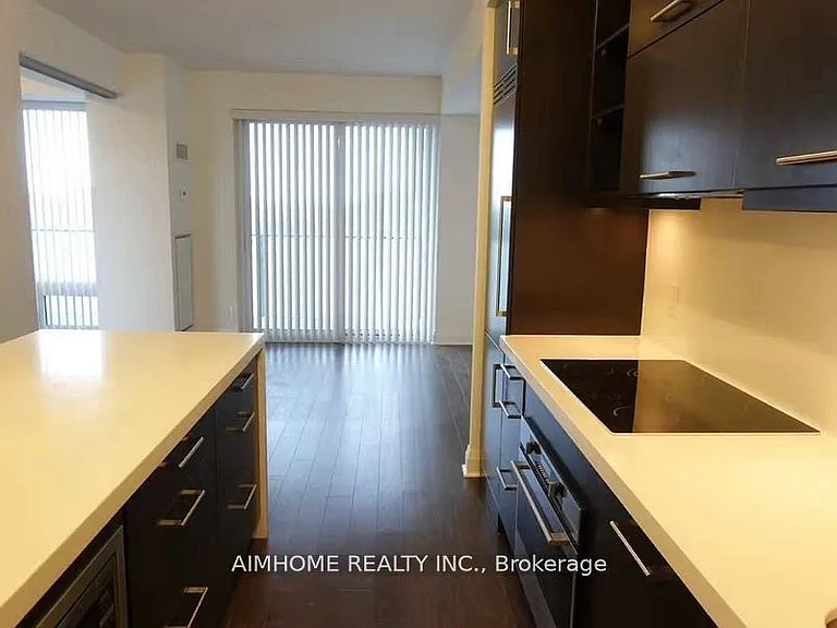 1080 Bay St #1506 — Photo 8