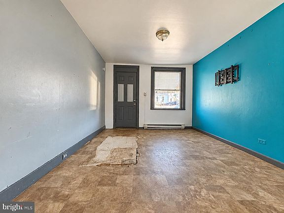 4th image of 1056 Spruce St
