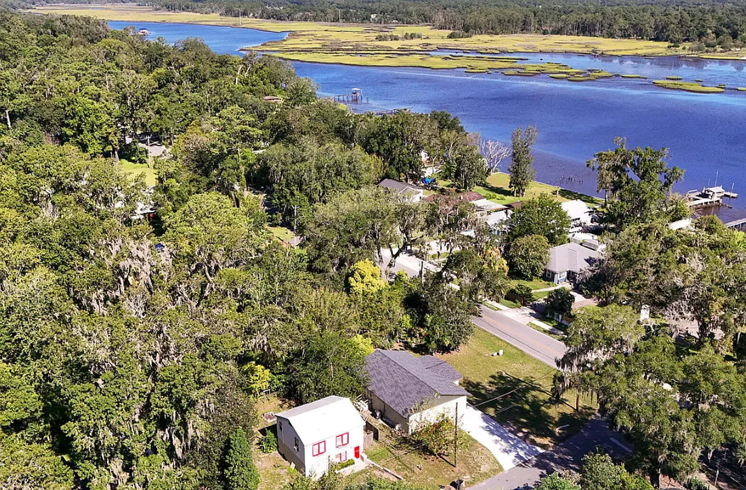 Charming & Affordable 3-Bed Jacksonville Home — Photo 2
