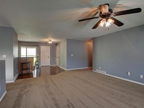 5th image of 2328 Wheatland Dr