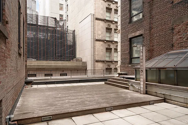 Rented by Roumila Real Estate LLC | media 9