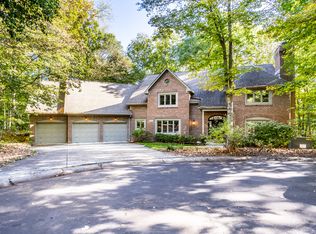 8820 Woodacre Ln, Indianapolis, IN