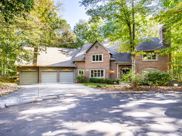 8820 Woodacre Ln, Indianapolis, IN 46234