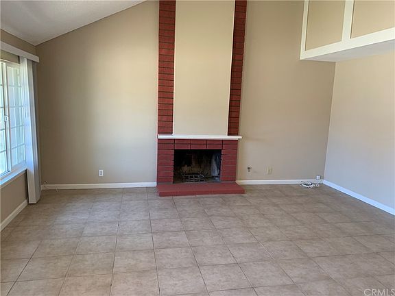 4th image of 2651 Seine Ave