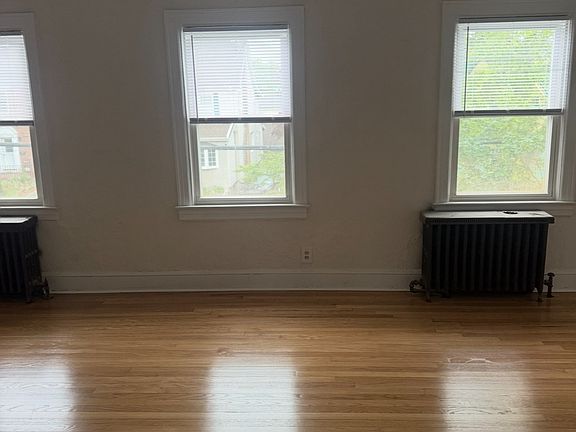 3rd image of 304 Hayward St #2