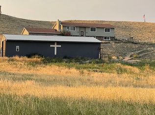 21 Ridge Dr, Douglas, WY 82633