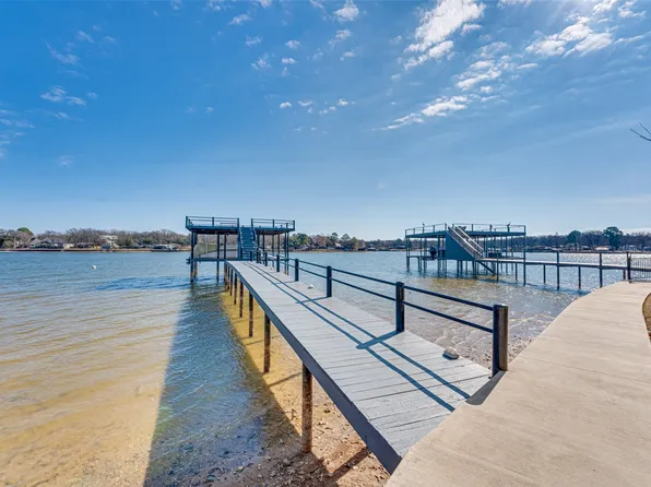 113 Crestwood Cir, Mabank, TX 75156