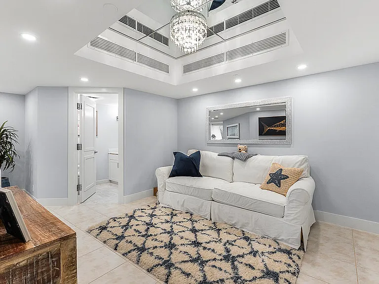 100 Lakeshore Dr #252 — Photo 4