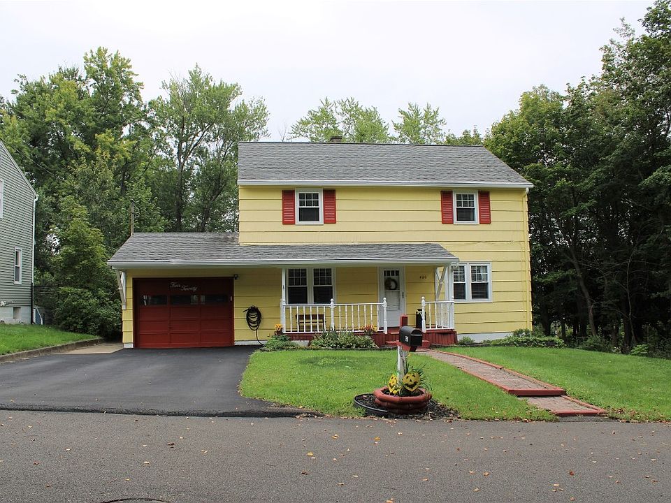 1st image of 420 Ivy Pl