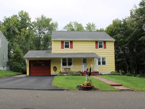 420 Ivy Pl, Johnson City, NY 13790