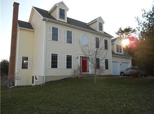 1 Bluebird Cir, East Lyme, CT 06333