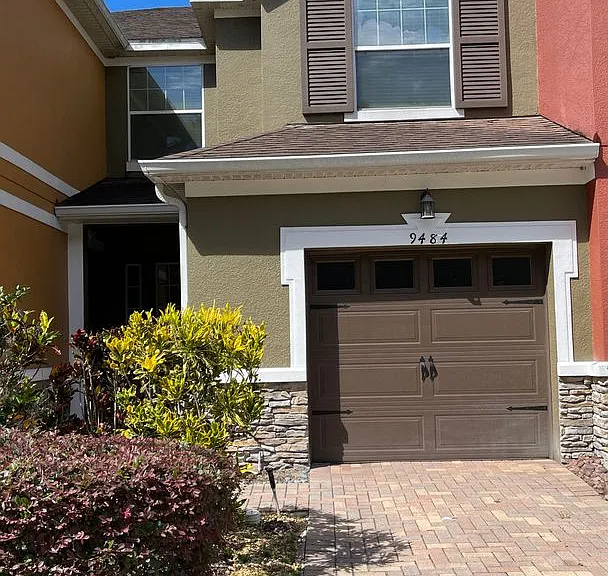 9484 Strongbark Ln — Photo 39