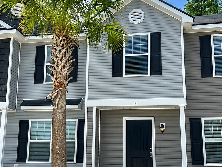 9 Saint Augustine Way — Photo 2