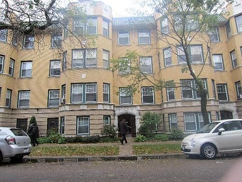 1st image of 1060 W Catalpa Ave #3W