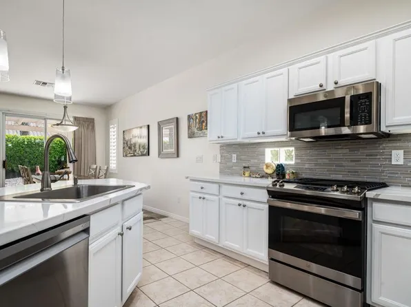 78716 Stansbury Ct, Palm Desert, CA 92211